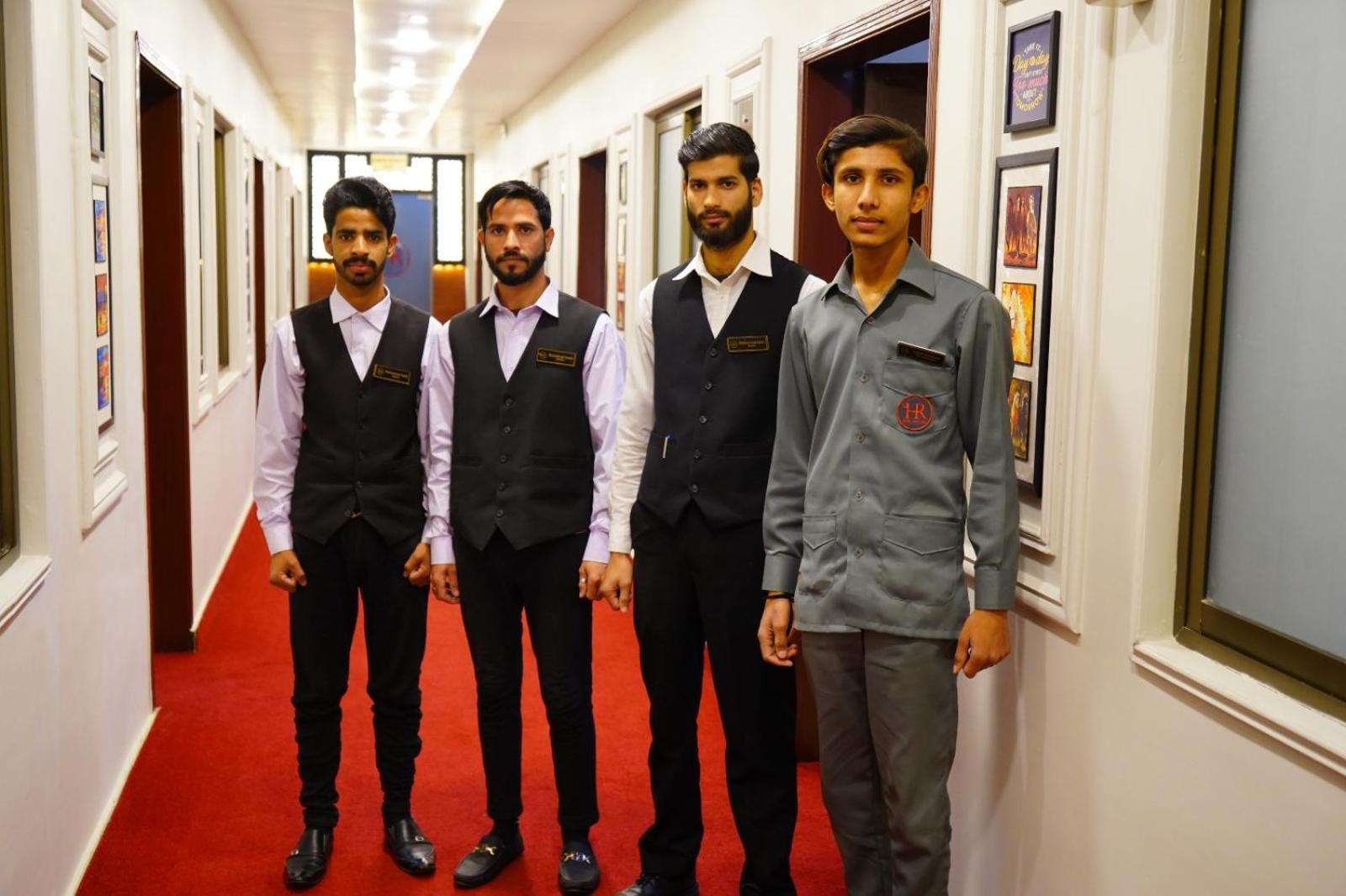 Hotel Red Line Islamabad Bagian luar foto