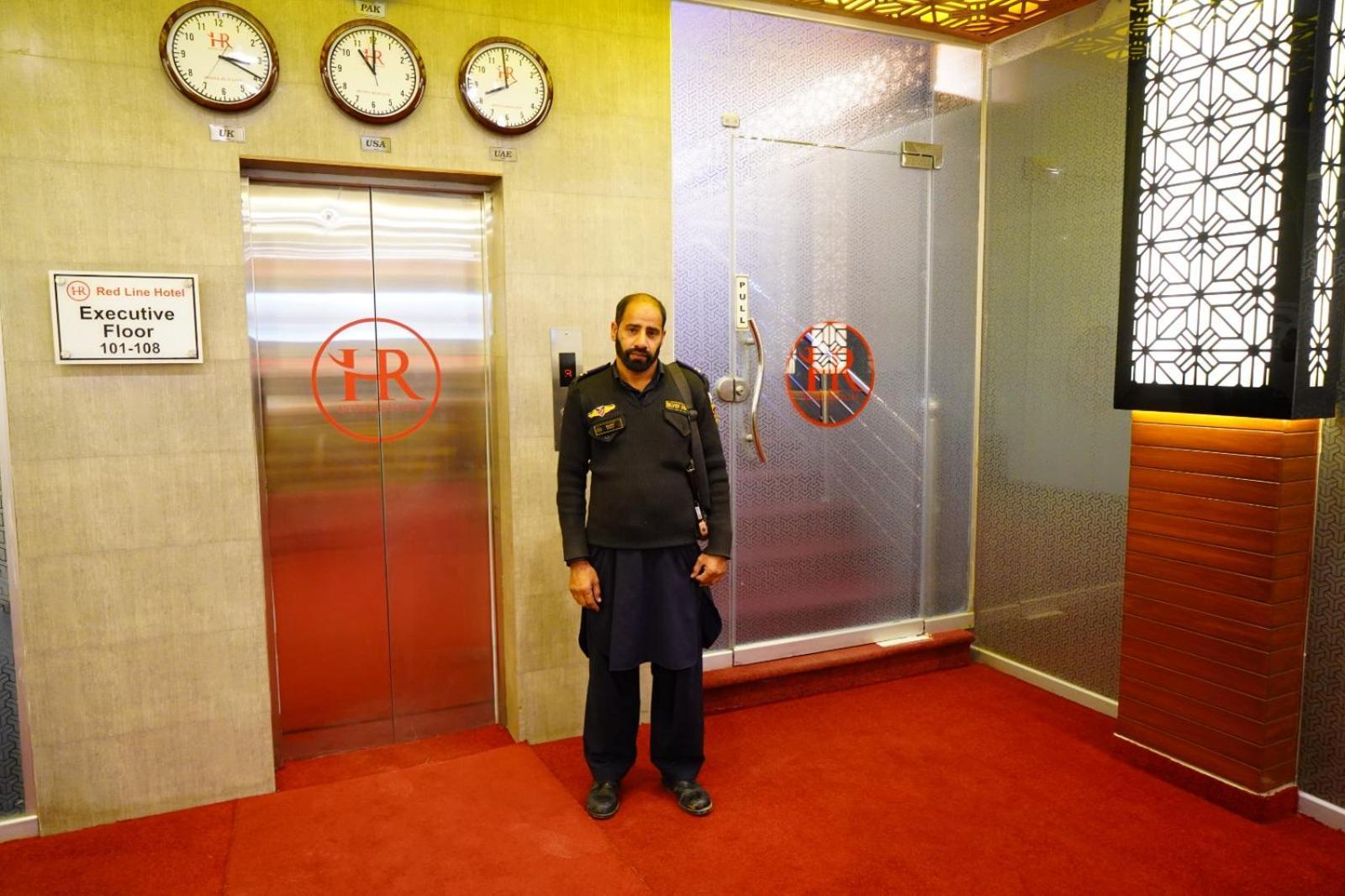 Hotel Red Line Islamabad Bagian luar foto